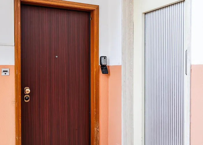 Le Cinque Rose Airport Appartement