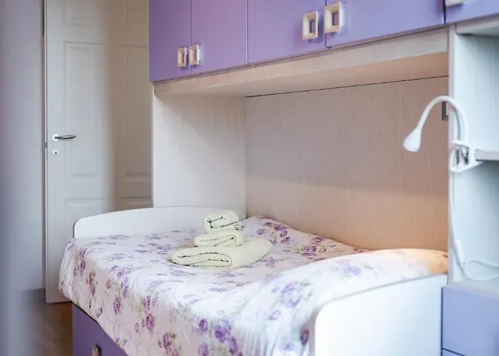 Le Cinque Rose Airport Appartement *