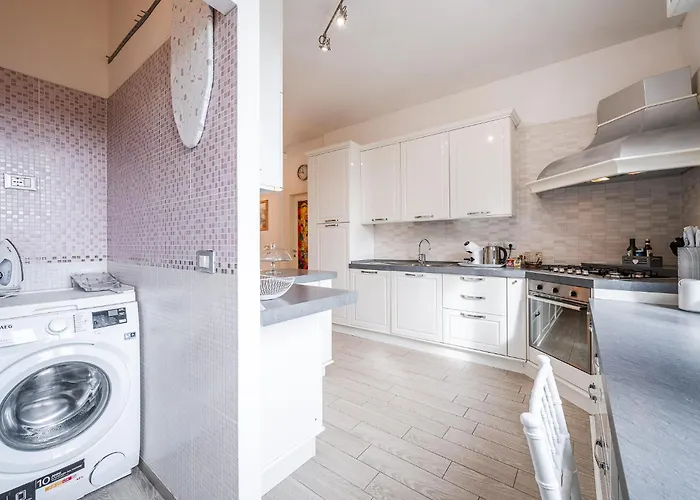 Le Cinque Rose Airport Болонья