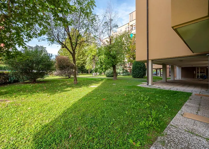 Le Cinque Rose Airport Apartament Bolonia