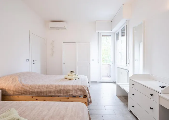 Le Cinque Rose Airport * Bologna