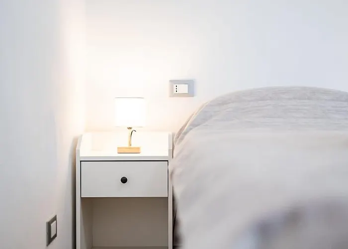 Apartment Le Cinque Rose Airport