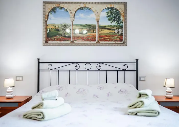 Le Cinque Rose Airport * بولونيا